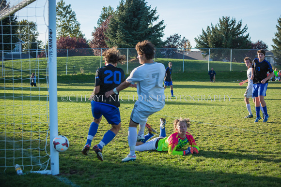 2015-10-14 CHS v. LCHS Boys Soccer-88
