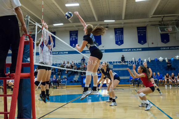 2015-10-15 Lewiston v. Cd'A Volleyball-16