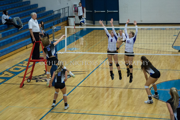 2015-10-15 Lewiston v. Cd'A Volleyball-33