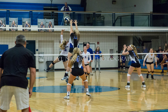 2015-10-15 Lewiston v. Cd'A Volleyball-79