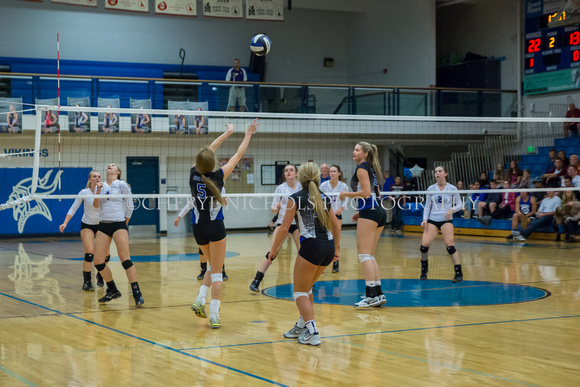 2015-10-15 Lewiston v. Cd'A Volleyball-90