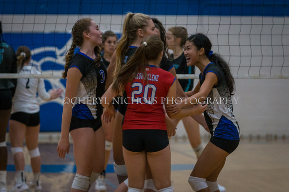 2018-09-11 LC v. CHS VBall-4