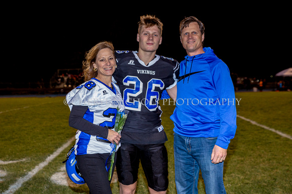 2019-10-25 CHS Senior Night-No26-2