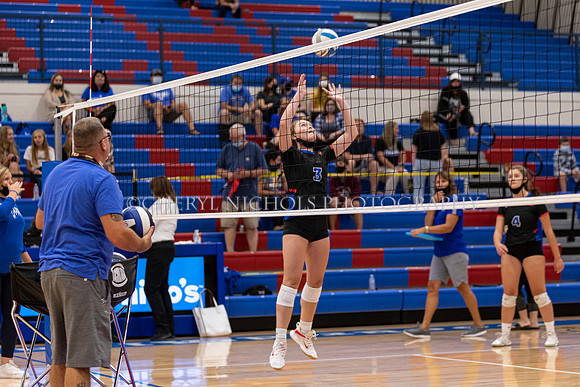 2020-08-27 Lewiston v. CHS Volleyball-17